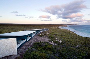 Southern Ocean Lodge at Kangaroo Island uses walling made from COLORBOND® Ultra steel in the colour Windspray® in the profile LYSAGHT CUSTOM ORB®. The roofs are made from COLORBOND® Ultra steel.